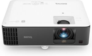 BenQ 4K Gaming Beamer TK700Sti - 3000 ANSI-lumen - DLP - HD 3840x2160p